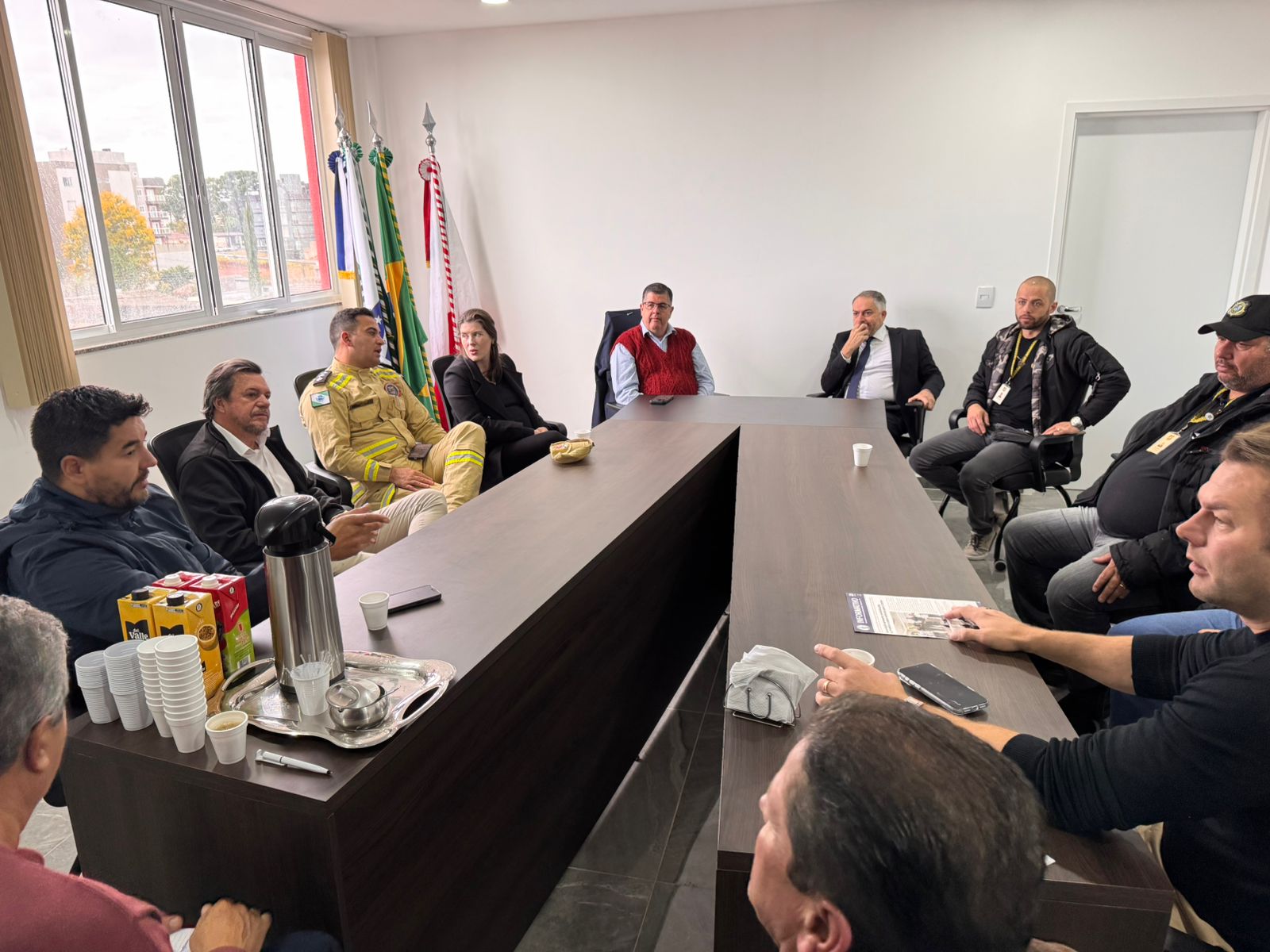 CONSEG reúne lideranças e forças de segurança em encontro no Corpo de Bombeiros de Guarapuava
